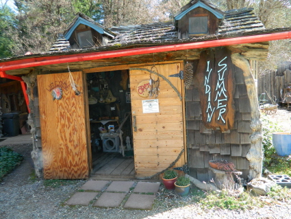 Visit Indian Summer at "It's A Burl"